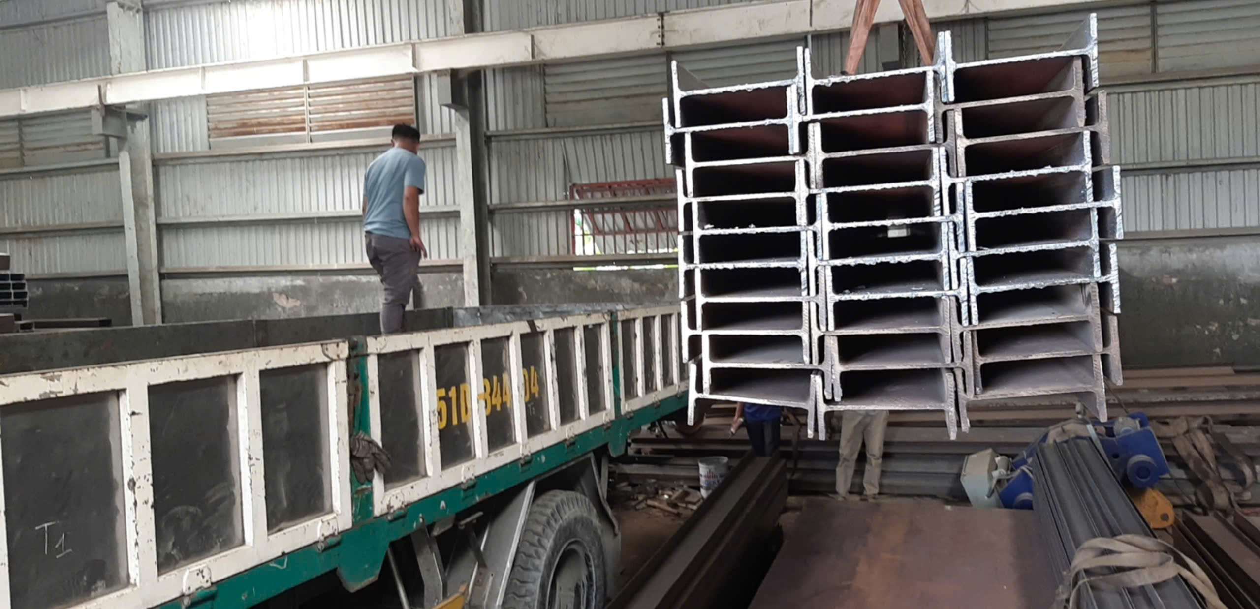 00f197d633048b5ad215