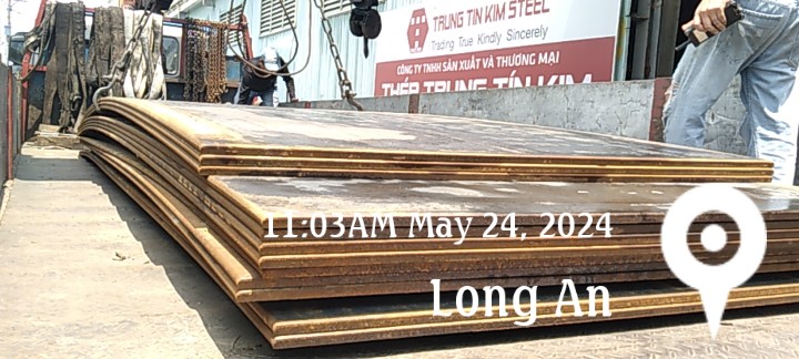 Tin tức thị trường Việt Nam : Thép Trung Tín Kim đang giao hàng thép tấm tại kho Long An