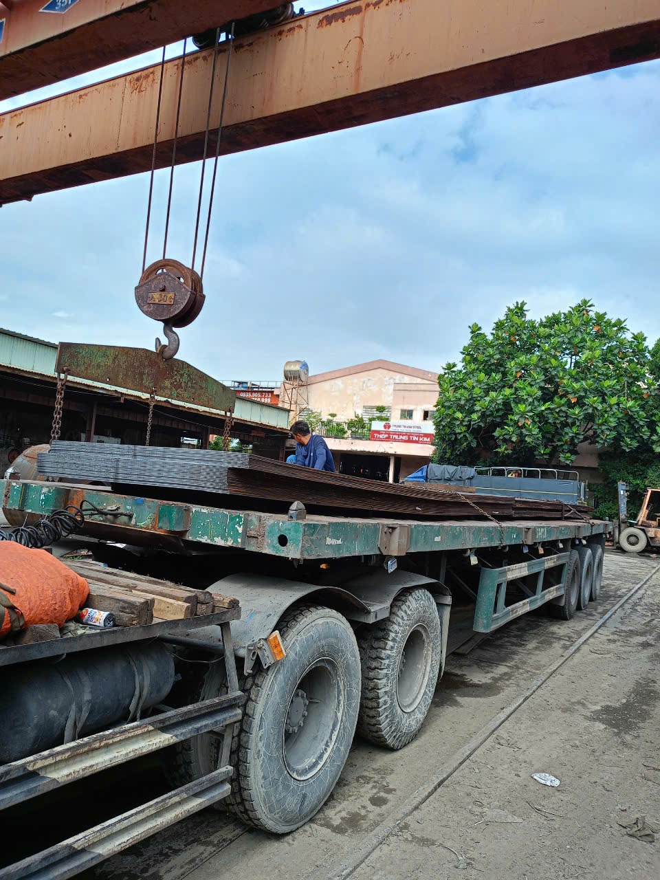 81352d8d5b2aff74a63b