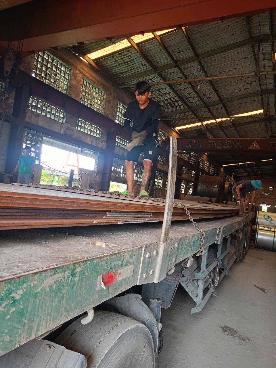 bdbd75e04b6cec32b57d